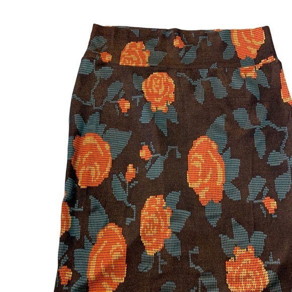 Lularoe | Skirt Large Color Print Form Fitting Flattering Size XL - Picture 3 of 8